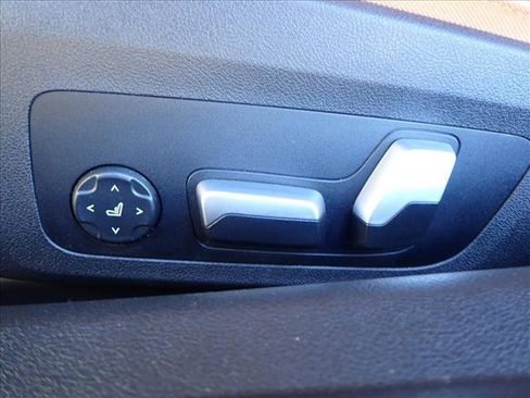 Used 2023 BMW M240i xDrive Coupe w/ Premium Package image 11