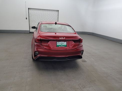 Used 2023 Kia Forte LXS w/ LXS Technology Package FWD image 6