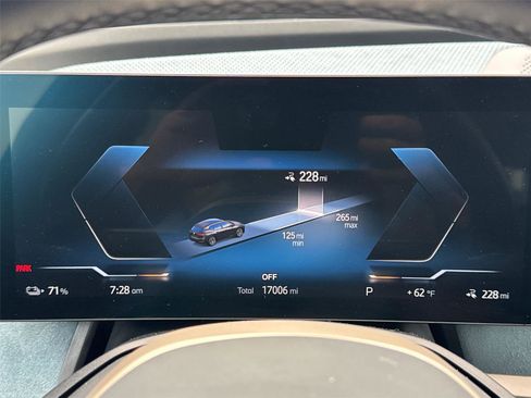 Used 2022 BMW iX xDrive50 w/ Dynamic Handling Package image 32