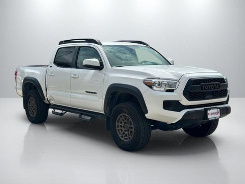Certified 2023 Toyota Tacoma 4x4 Double Cab w/ Trail Edition image 3