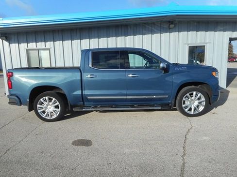 Used 2024 Chevrolet Silverado 1500 High Country w/ High Country Premium Package image 4