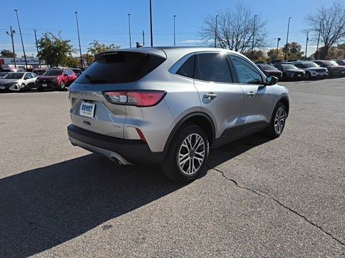 Used 2022 Ford Escape SEL image 5