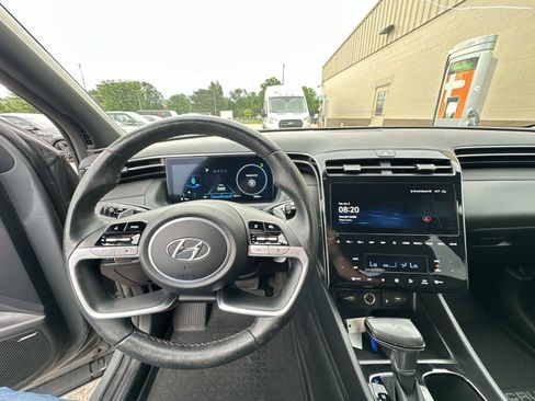 Used 2024 Hyundai Santa Cruz Limited AWD/4WD image 11