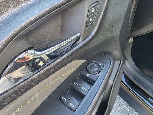 Used 2024 Chevrolet Trax ACTIV image 10