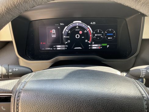 Used 2024 Toyota Tundra Limited image 21