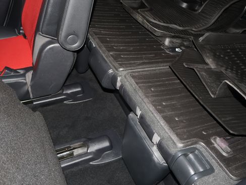 Used 2021 Toyota Highlander XSE image 51