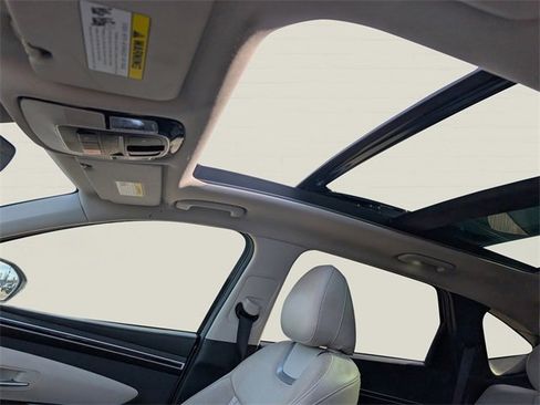 Used 2024 Hyundai Tucson Limited image 14