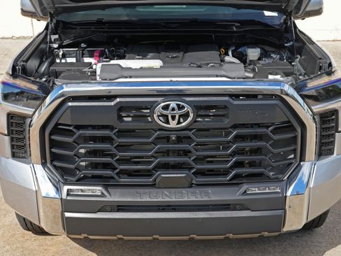 Used 2025 Toyota Tundra SR5 w/ TRD Off-Road Premium Package AWD/4WD image 8