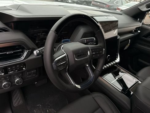 New 2026 GMC Yukon Denali w/ Denali Reserve Package image 16