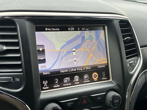 Used 2015 Jeep Grand Cherokee Limited w/ Trailer Tow Group IV image 19