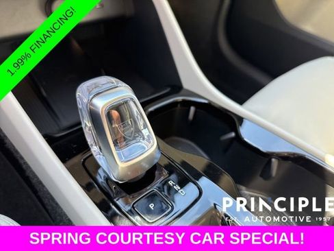 New 2026 Volvo XC40 B5 Plus w/ Protection Package Premier AWD/4WD image 19