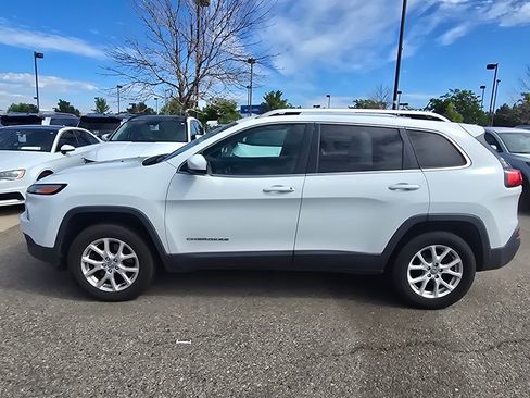 Used 2015 Jeep Cherokee Latitude AWD/4WD image 14