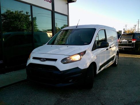 Used 2017 Ford Transit Connect XL image 2