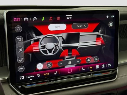 New 2026 Volkswagen Tiguan SE AWD/4WD image 17