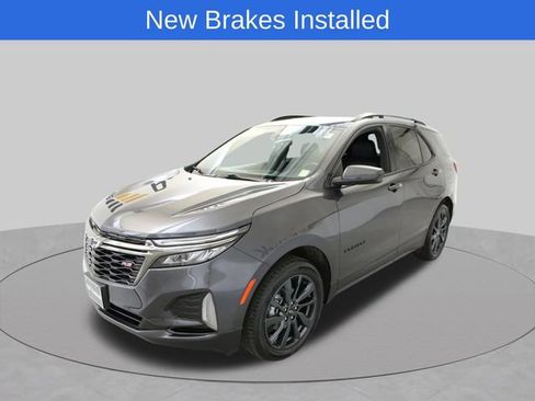 Used 2023 Chevrolet Equinox RS AWD/4WD image 3