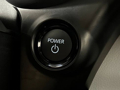 Used 2026 Toyota Sienna XSE FWD image 21