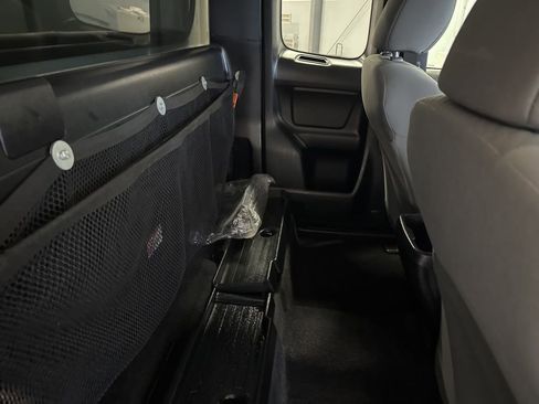 Used 2020 Toyota Tacoma SR image 17