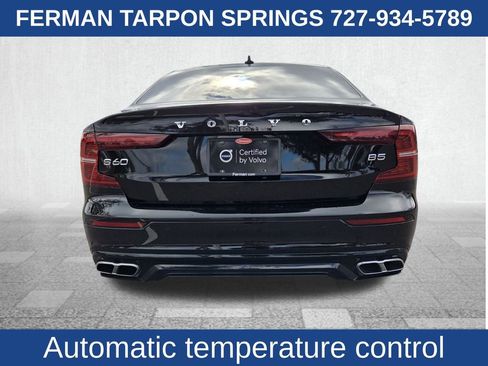 Certified 2022 Volvo S60 B5 Momentum image 10