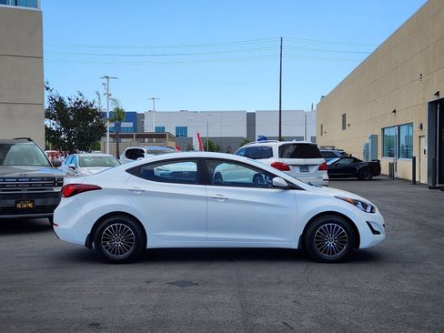 Used 2016 Hyundai Elantra SE FWD image 8