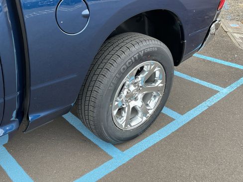 Used 2021 RAM 1500 Classic SLT image 26