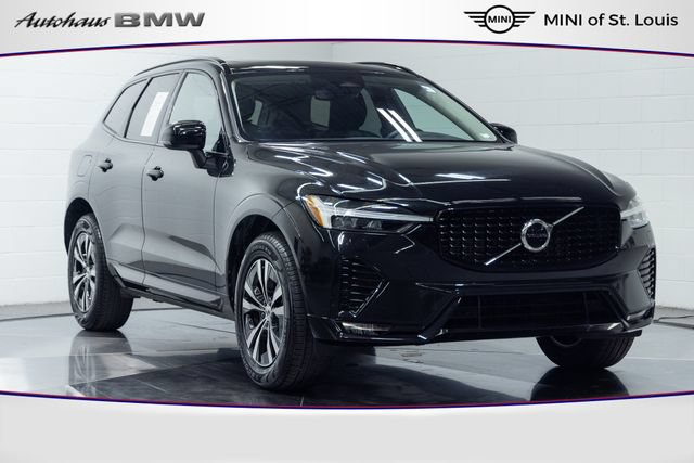 Used 2025 Volvo XC60 B5 Core AWD/4WD image 1