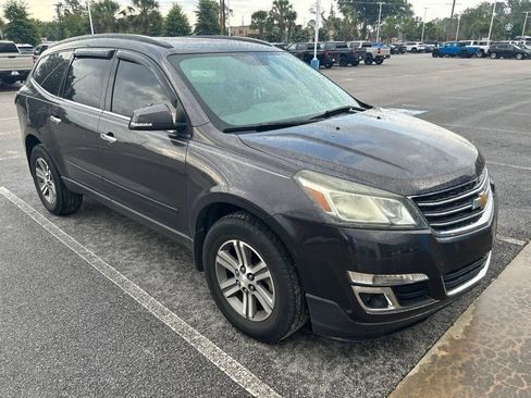 Used 2016 Chevrolet Traverse LT FWD image 3