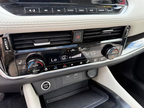 Used 2023 Nissan Rogue SL w/ SL Premium Package AWD/4WD image 19