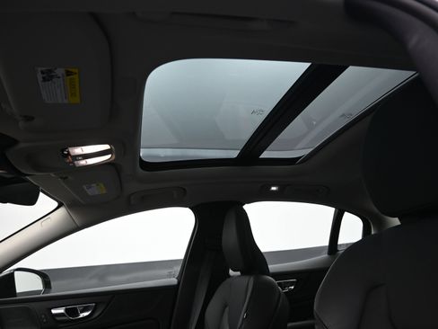 Used 2023 Volvo S60 B5 Plus w/ Climate Package image 20