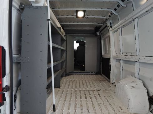 Used 2024 RAM ProMaster 2500 w/ Convenience Group FWD image 17