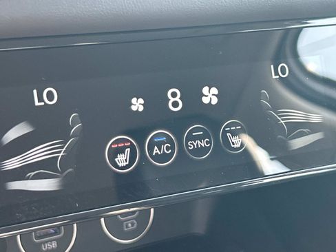 Used 2026 Genesis G70 2.5T RWD image 32