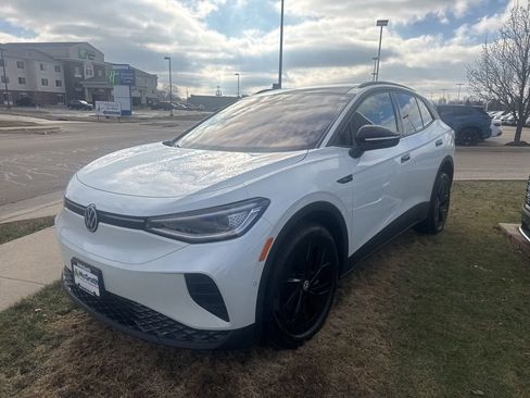 New 2026 Volkswagen ID.4 Pro S image 2