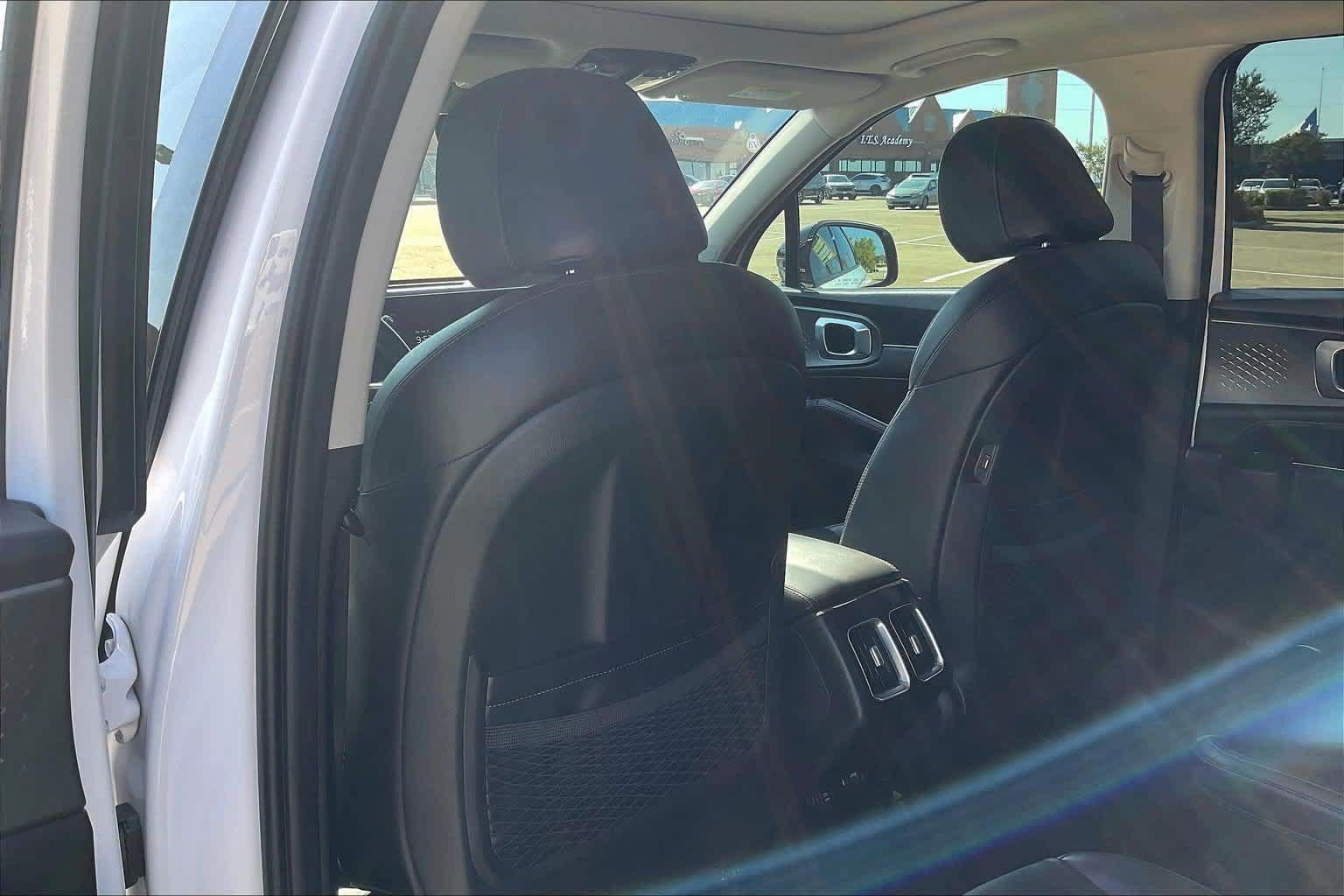 Used 2022 Kia Sorento SX FWD image 10