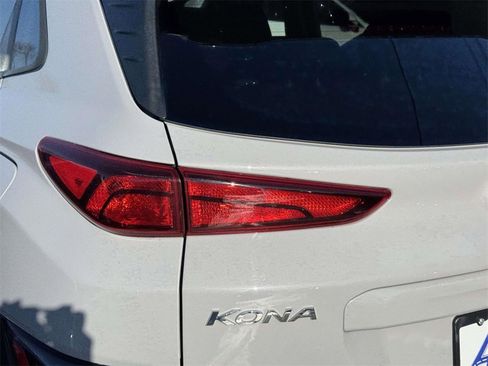 Certified 2023 Hyundai Kona SEL image 8