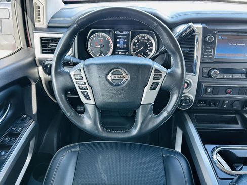 Used 2016 Nissan Titan PRO-4X image 9