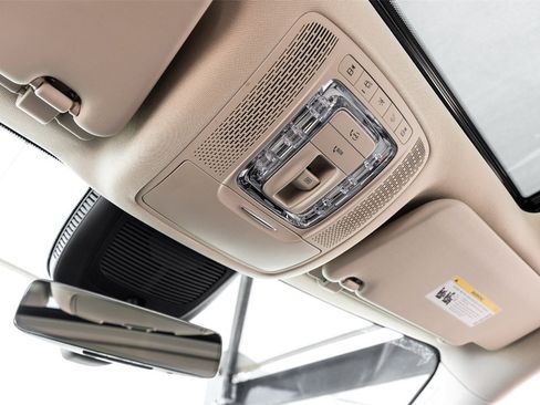 Used 2021 Mercedes-Benz GLE 350 4MATIC w/ 3rd Row Seat Package image 27