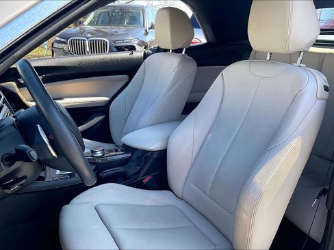 Used 2017 BMW 230i xDrive Convertible image 7