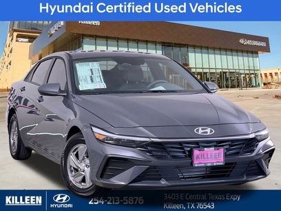 Used 2025 Hyundai Elantra SE