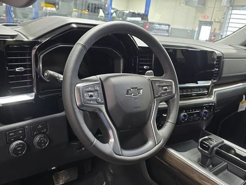 New 2026 Chevrolet Silverado 1500 RST AWD/4WD image 18