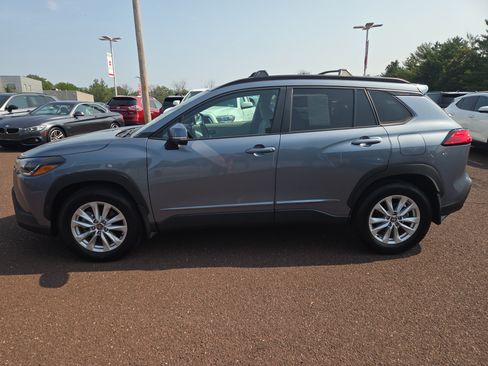 Certified 2023 Toyota Corolla Cross LE AWD/4WD image 6