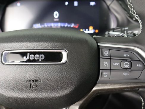 New 2026 Jeep Grand Cherokee Limited w/ Limited Altitude Package image 10