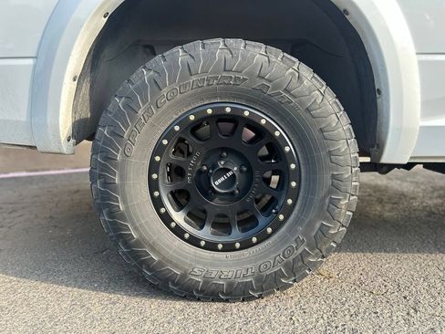 Used 2016 RAM 1500 Laramie AWD/4WD image 4
