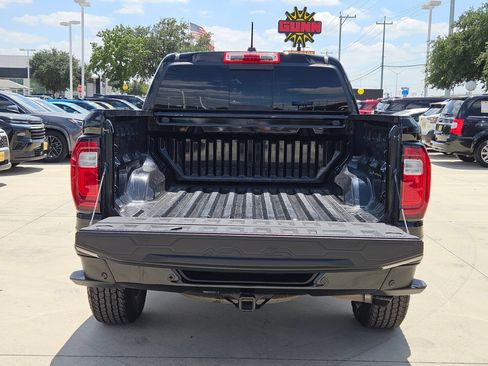 Certified 2024 GMC Canyon AT4 w/ Technology Package AWD/4WD image 25