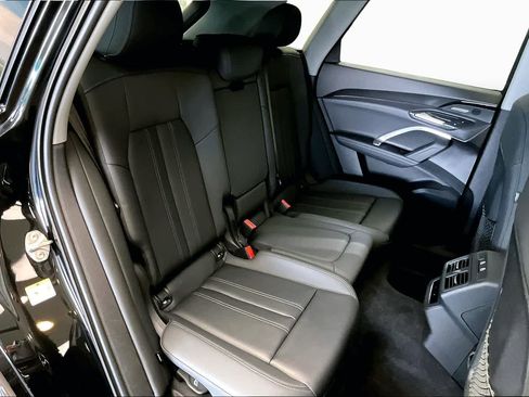 Certified 2025 Audi Q5 Premium Plus w/ Premium Plus AWD/4WD image 20