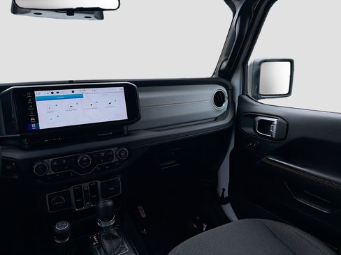 Used 2025 Jeep Wrangler Sahara w/ Safety Group image 21