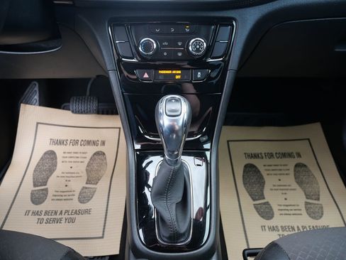 Used 2019 Buick Encore Preferred image 12