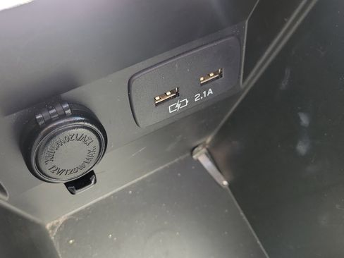 Used 2022 Subaru Crosstrek 2.5i Limited w/ Moonroof Package 2 image 10