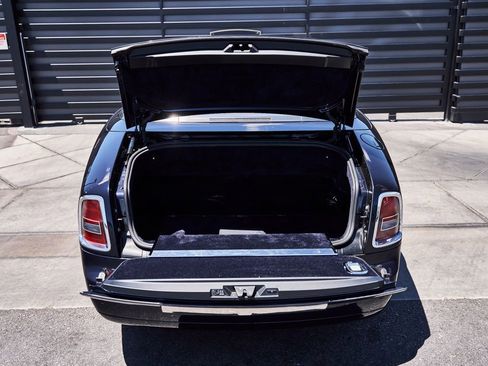 Used 2009 Rolls-Royce Phantom Drophead Coupe RWD image 18