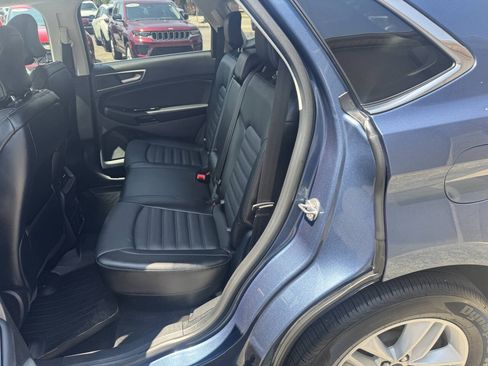 Used 2018 Ford Edge SEL w/ Equipment Group 201A AWD/4WD image 8