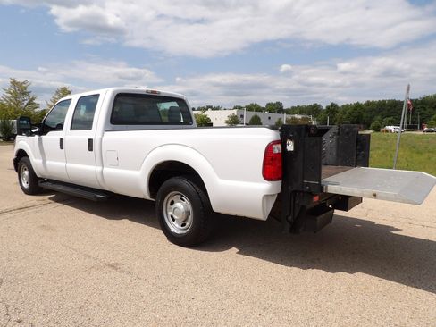 Used 2016 Ford F250 XL w/ Camper Package RWD image 9