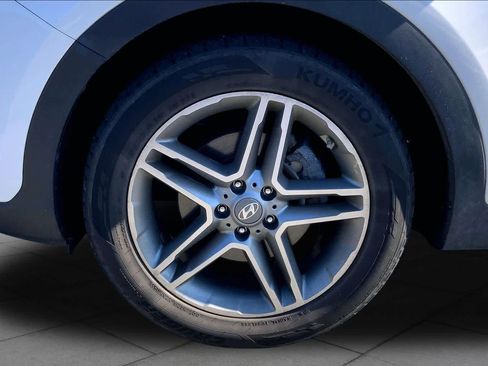 Used 2018 Hyundai Santa Fe Limited AWD/4WD image 11